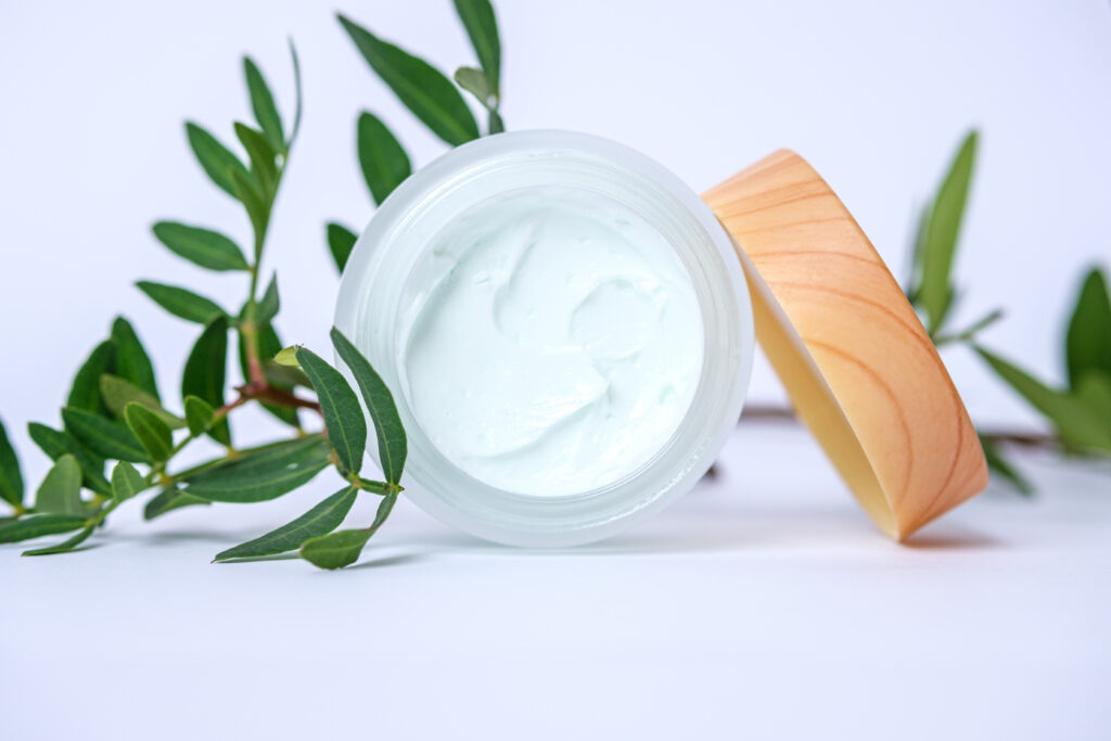 creme in dose kosmetik